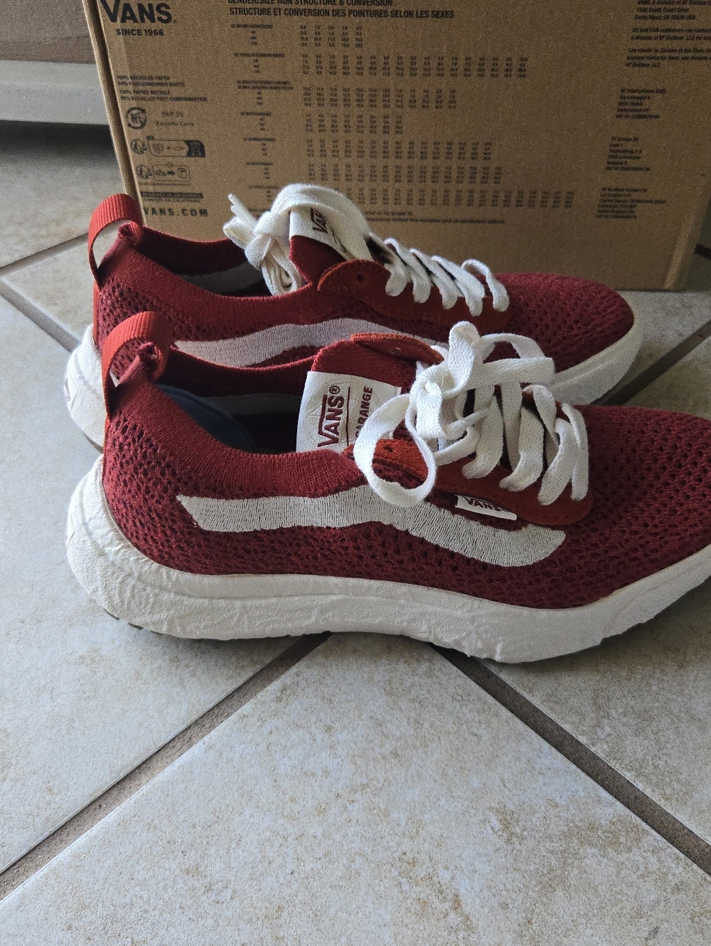 Vans Ultrarange Vr3 Knitted Women Size 5 Red And White Lightweight 042026 - Picture 6 of 8